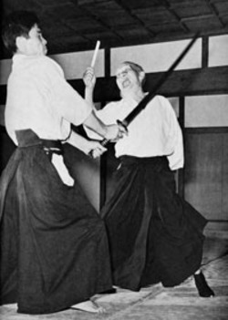 Le fondateur Morihei UESHIBA et Nobuyoshi TAMURA